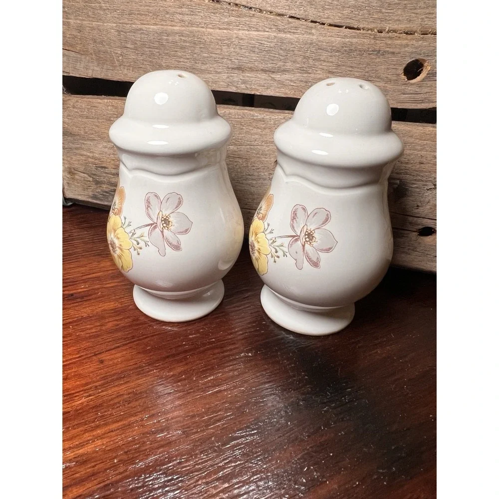 Noritake Autumnwind Salt Pepper Set 4